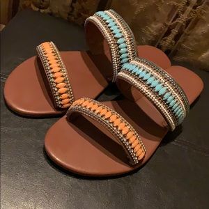 Very have been Worn. super cute sandals. Size 8